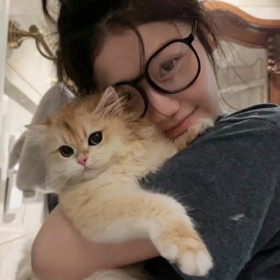 女孩罗塞玛莉